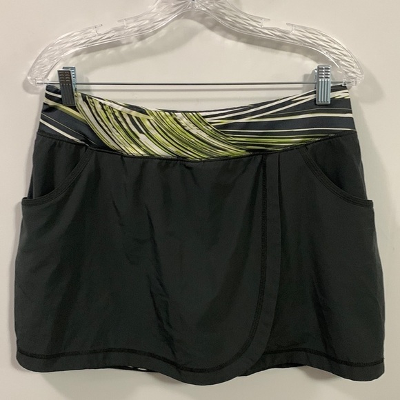 Tek Gear DryTEK Faux Wrap Skort, size Large, good condition. - Picture 1 of 6